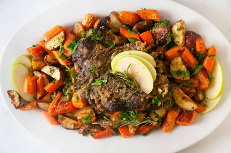 Instant Pot Roast Beef with carrots and potatoes