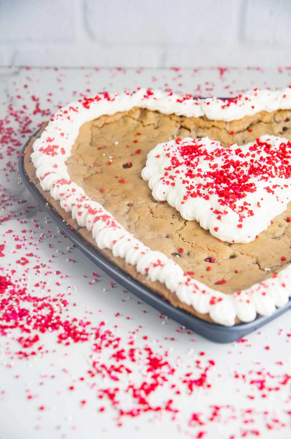 Valentine Cookie Cake Recipe - Peas and Crayons