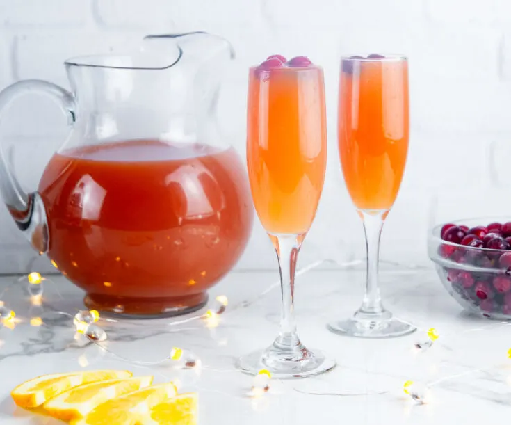 Christmas Morning Mimosas (Easy Holiday Mimosa) - Seasoned Sprinkles