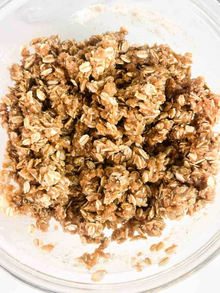 Crumble topping for apples.